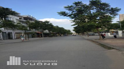 Bán nhà liền kề Văn Phú Hà Đông cạnh trường mầm non Phú La, đường rộng kinh doanh tốt hướng Đông Nam 